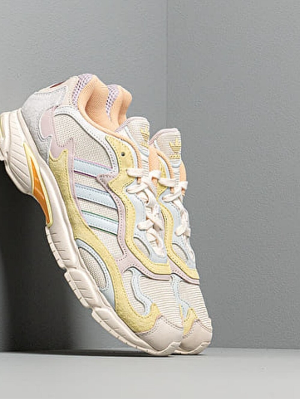 Adidas Temper Run Pride Sneaker Shoes EG1077 Off White Men's Size 9.5